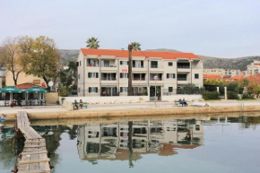 Apartments by the sea Trogir - 16211